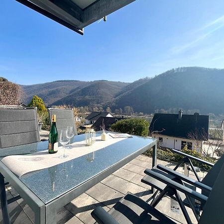 Ferienwohnung Sonnenterrasse, 1-4 Personen, 2 Schlafzimmer, Grosse Terrasse Müden Esterno foto