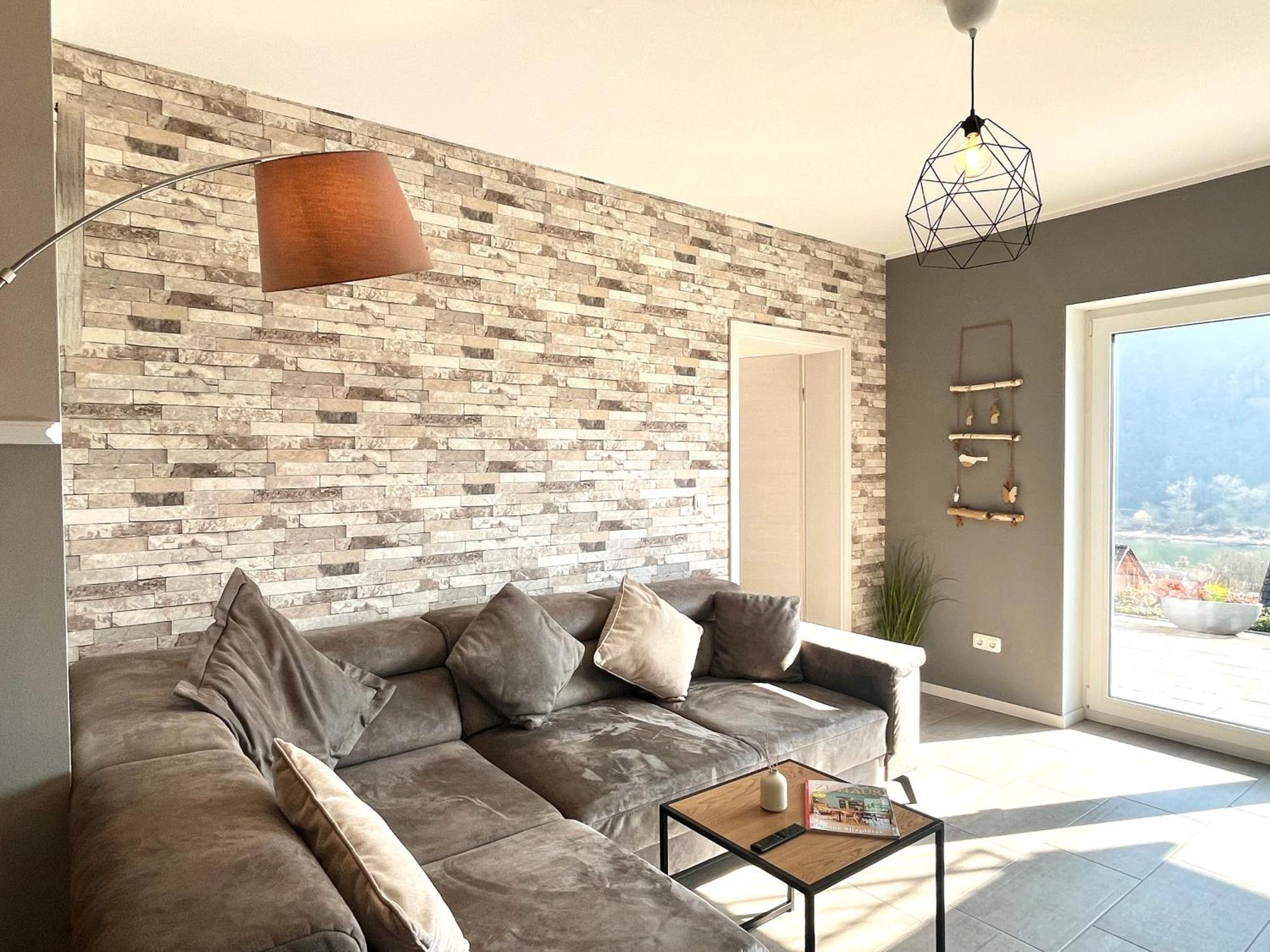 Ferienwohnung Sonnenterrasse, 1-4 Personen, 2 Schlafzimmer, Grosse Terrasse Müden Esterno foto